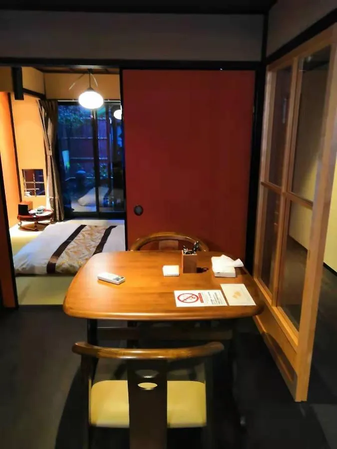 Villa Miyanonoki Shijo Omiya à Kyoto 0*,